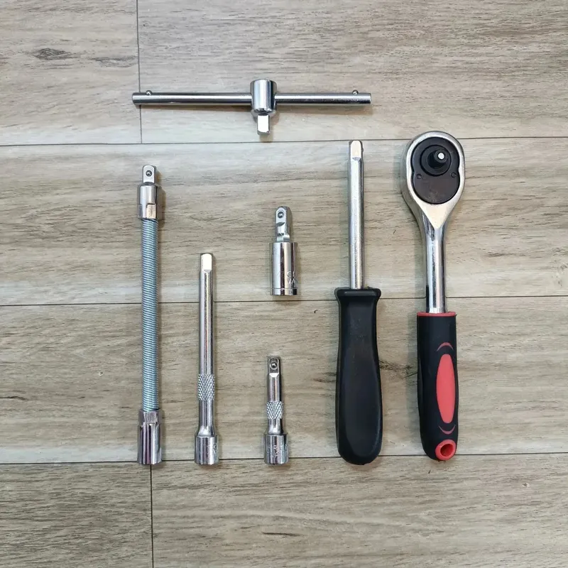 جعبه 46 پارچه آچار و سری بکس و پیچ گوشتی